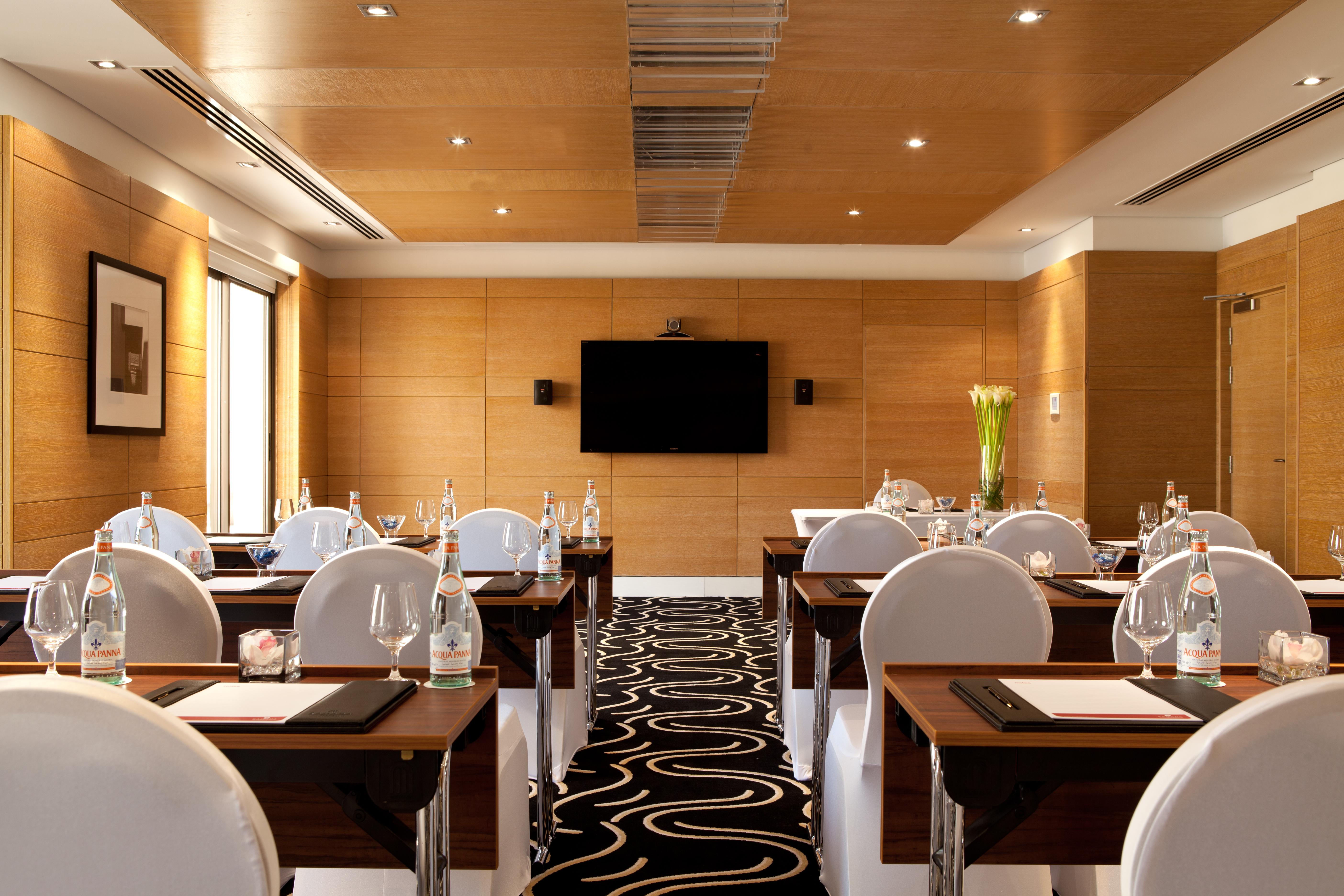 Ramada Plaza Jumeirah Beach Dubai Exterior foto