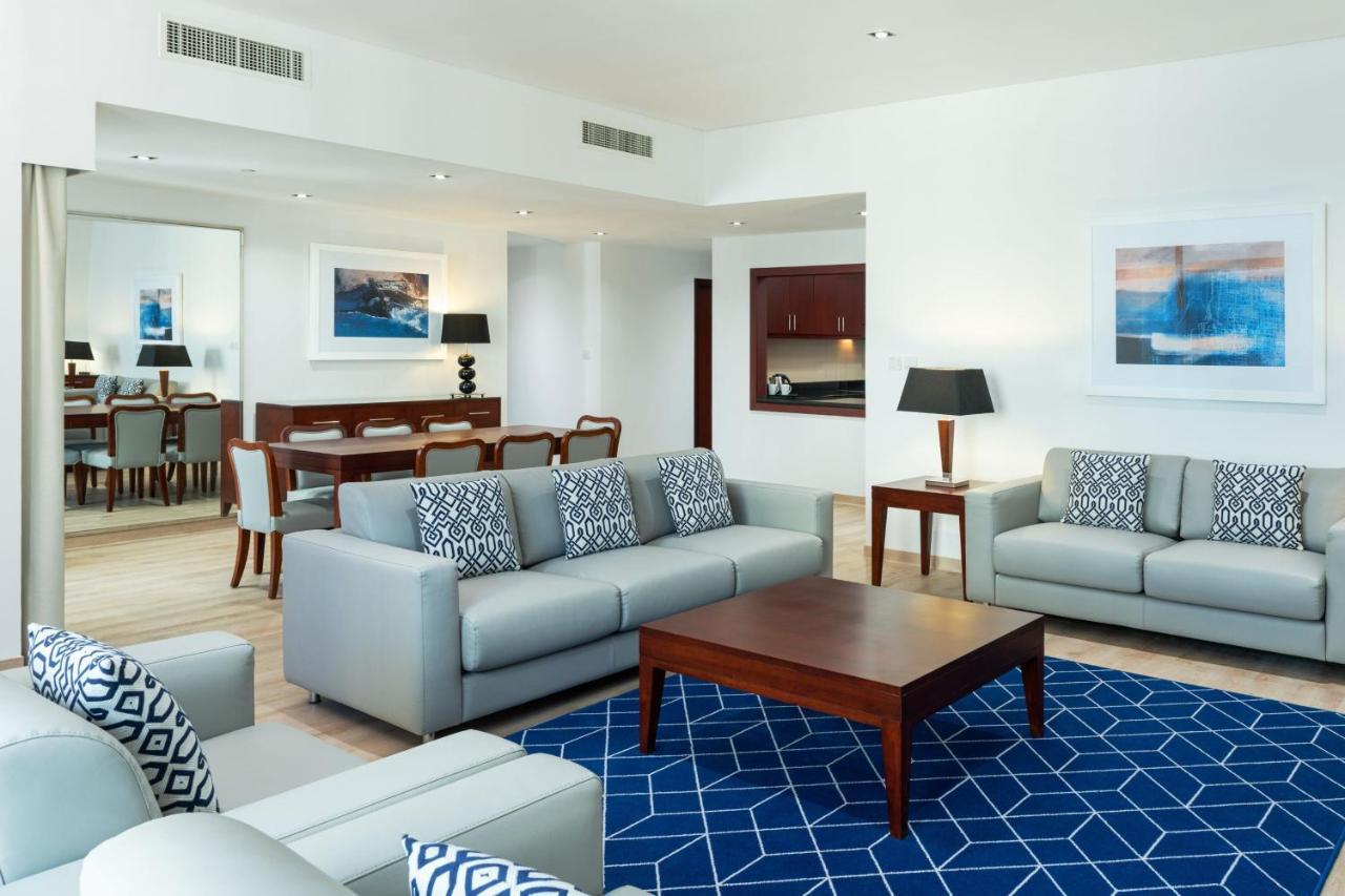Ramada Plaza Jumeirah Beach Dubai Exterior foto