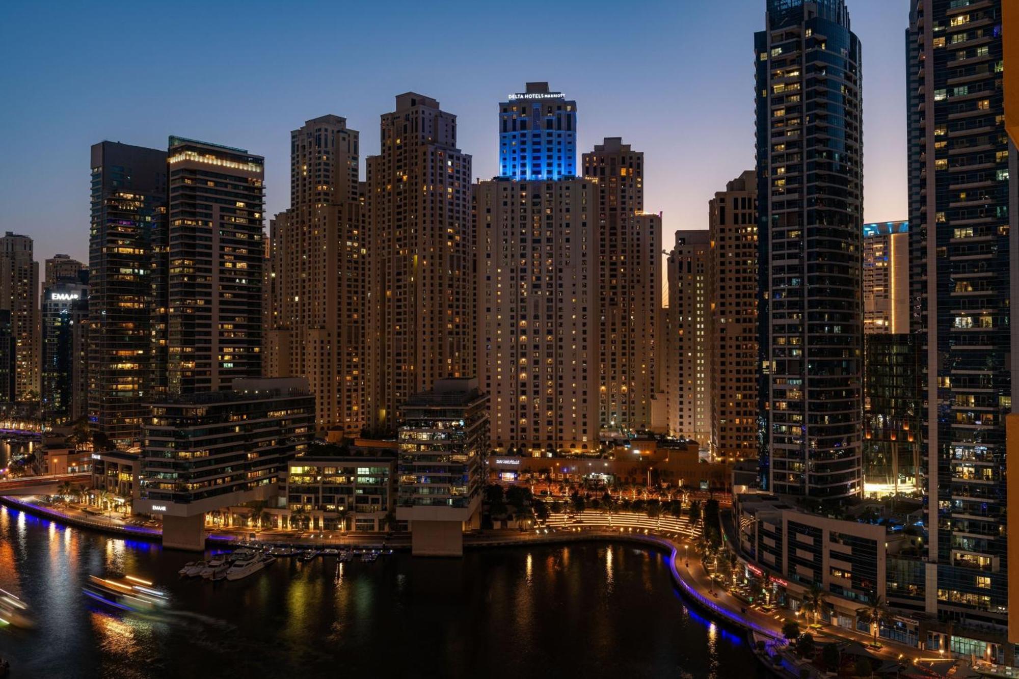 Ramada Plaza Jumeirah Beach Dubai Exterior foto