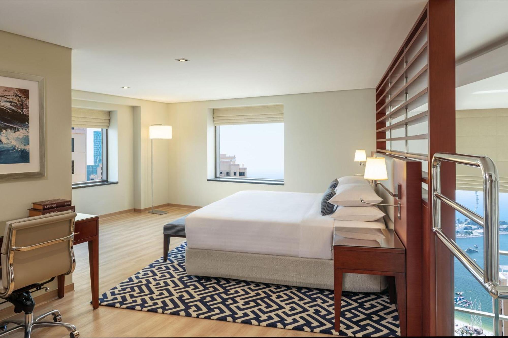 Ramada Plaza Jumeirah Beach Dubai Exterior foto
