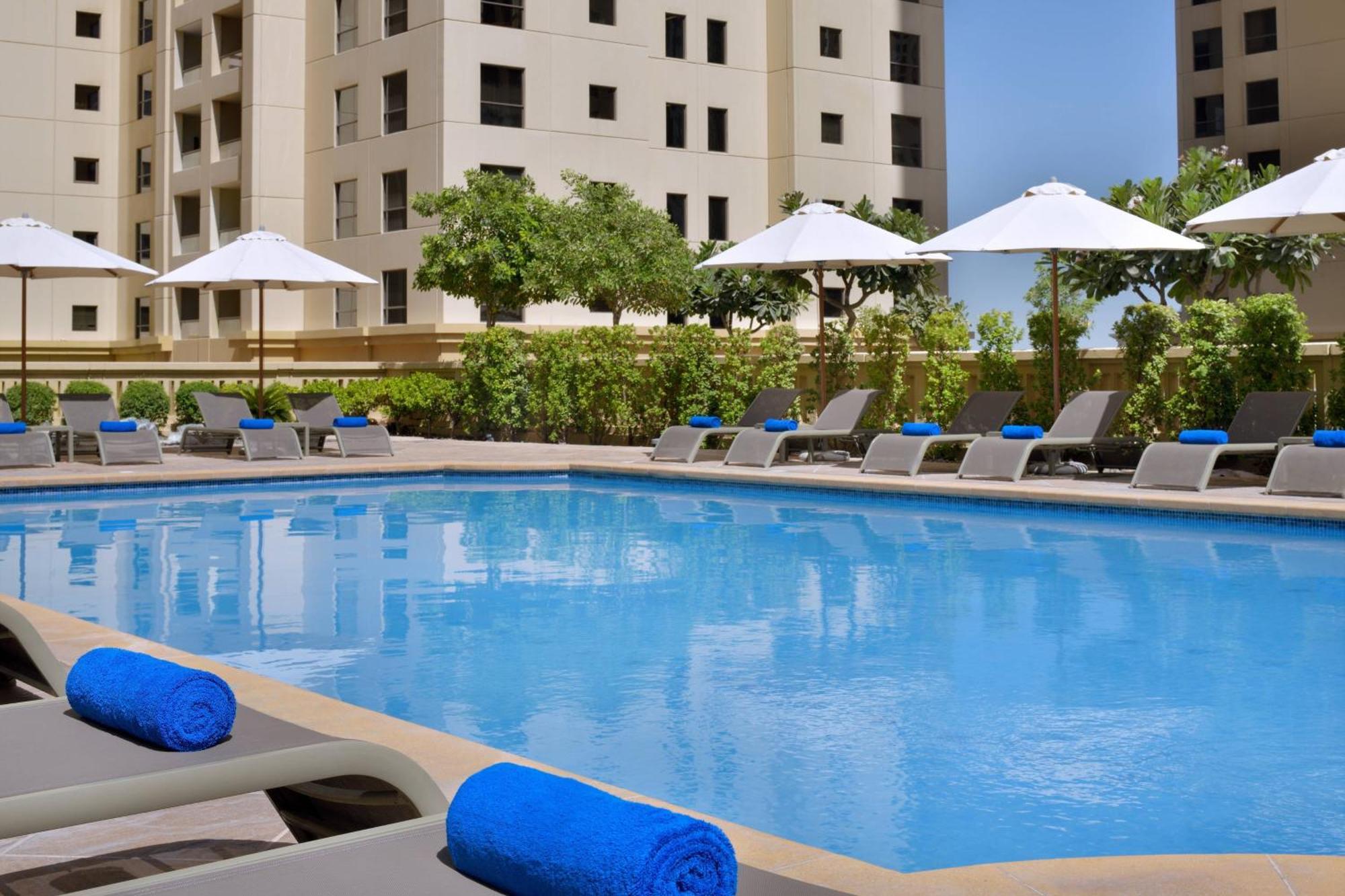 Ramada Plaza Jumeirah Beach Dubai Exterior foto