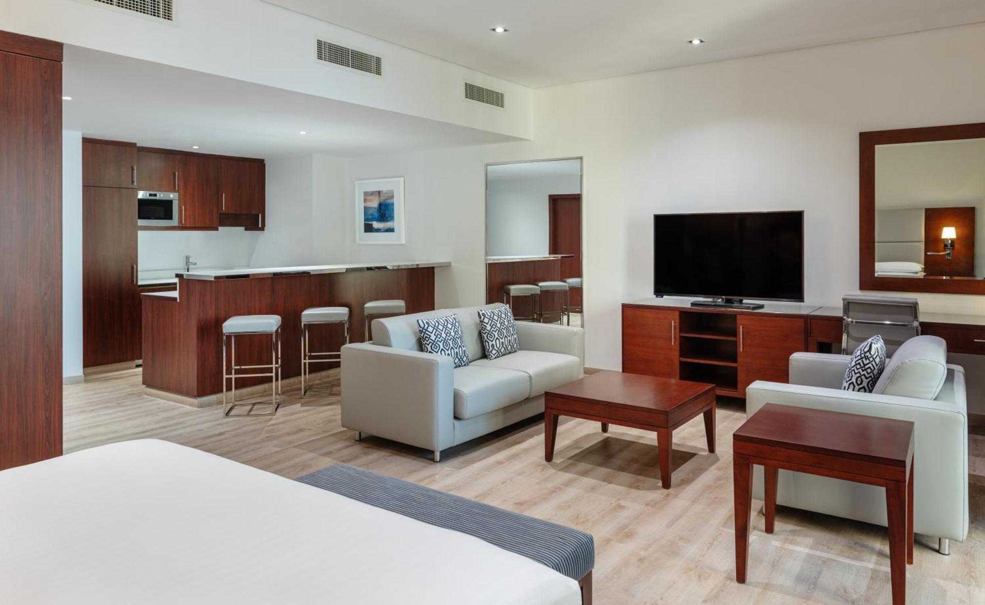 Ramada Plaza Jumeirah Beach Dubai Exterior foto